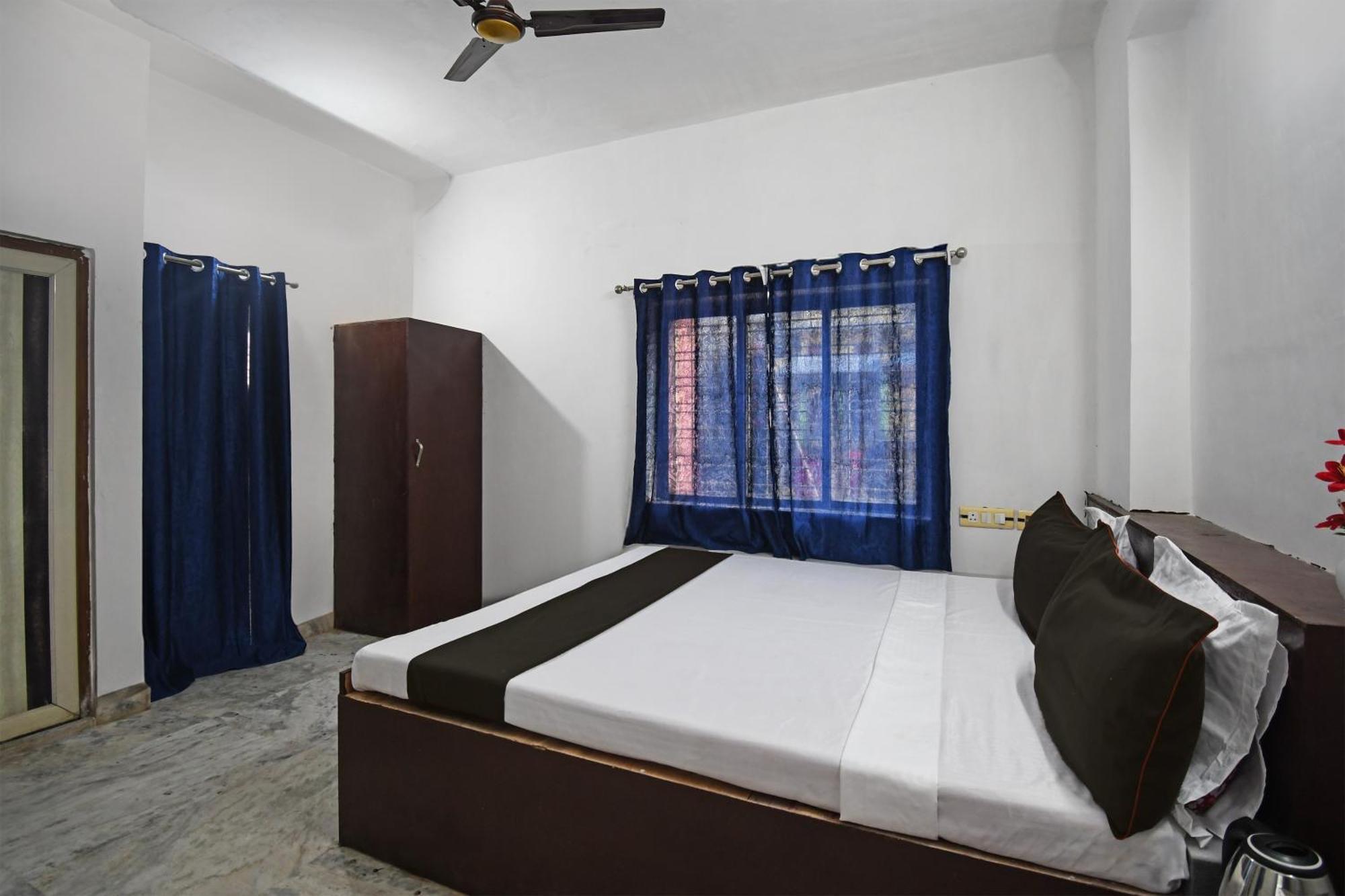 Oyo Hotel Chinar Park Kalkuta Zewnętrze zdjęcie