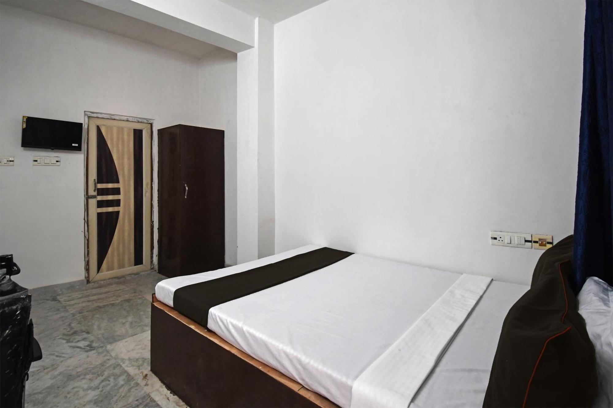 Oyo Hotel Chinar Park Kalkuta Zewnętrze zdjęcie
