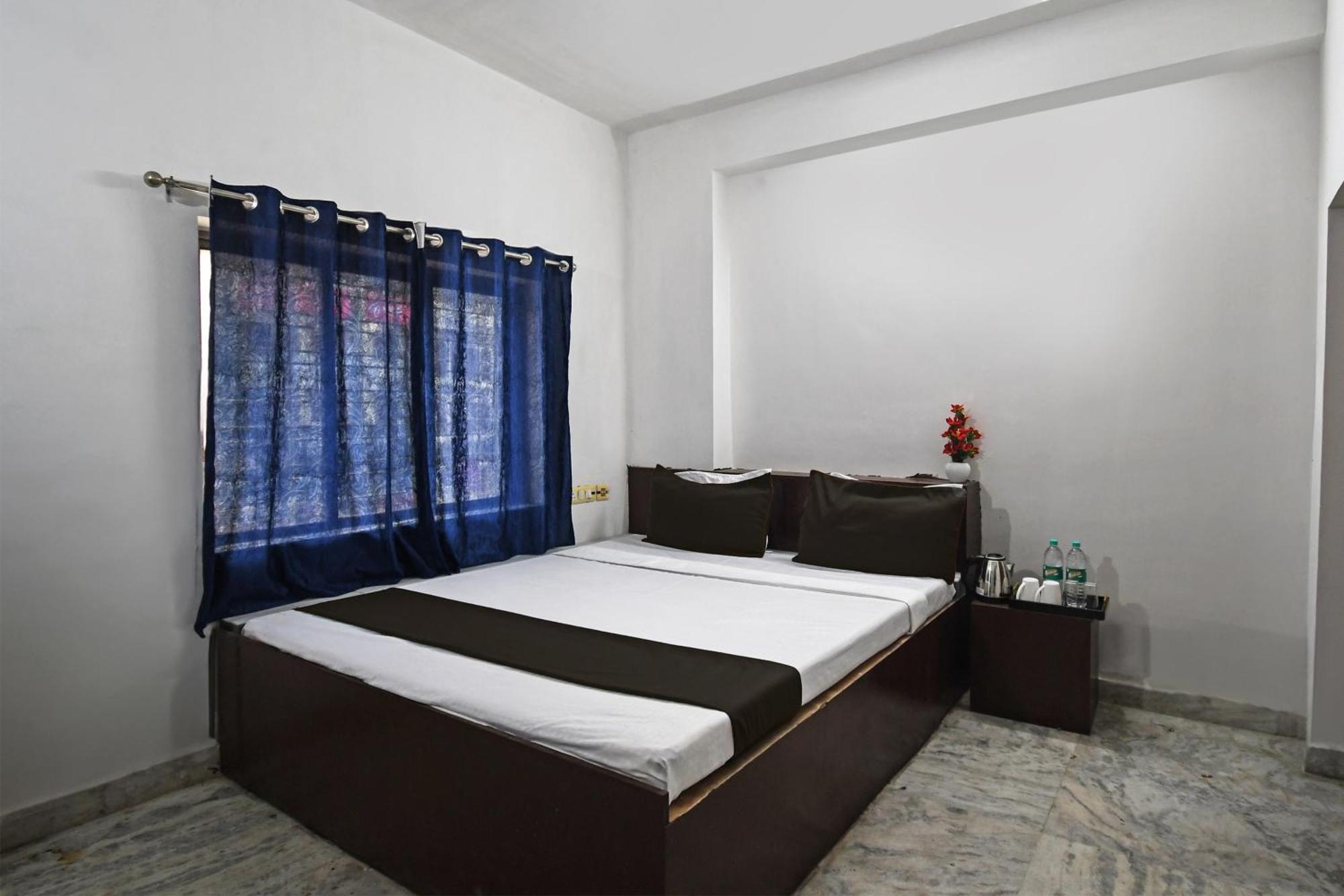 Oyo Hotel Chinar Park Kalkuta Zewnętrze zdjęcie
